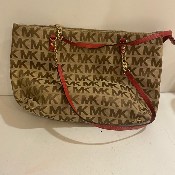 Michael Kors Shoulder Purse (GX) - Picture 1 of 14